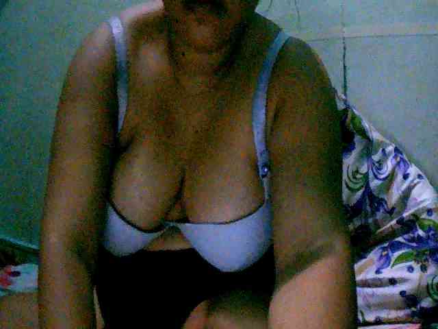 Sizzlinghotpussy webcam