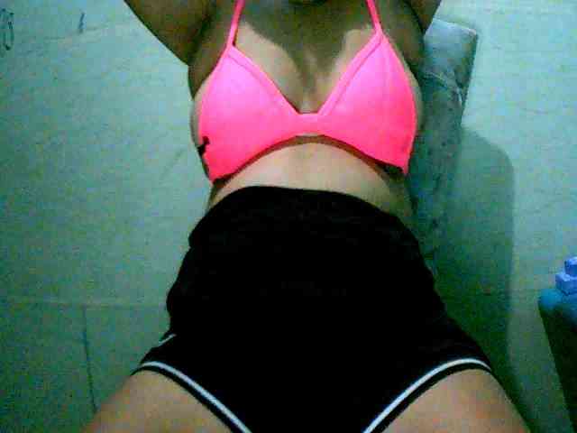 Sizzlinghotpussy webcam