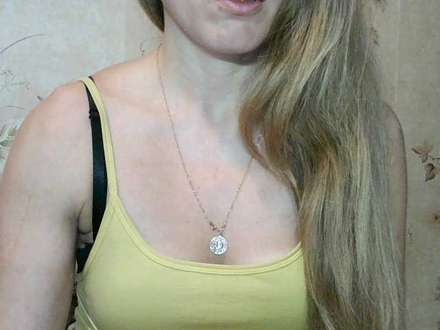 RoxyFox18x44's Thumb Image