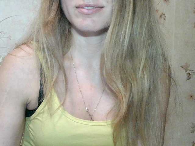 RoxyFox18x44's Thumb Image