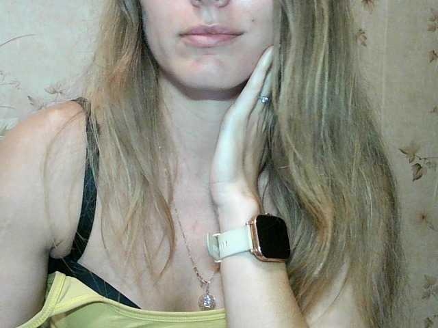 RoxyFox18x44's Thumb Image