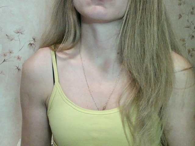 RoxyFox18x44's Thumb Image