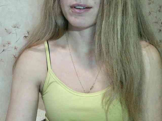 RoxyFox18x44 webcam