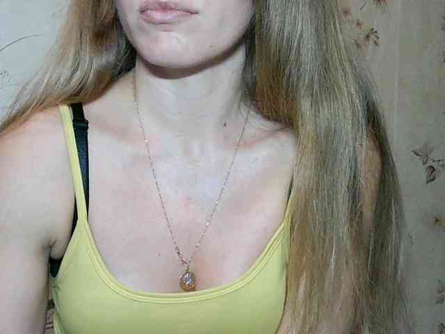 RoxyFox18x44 webcam