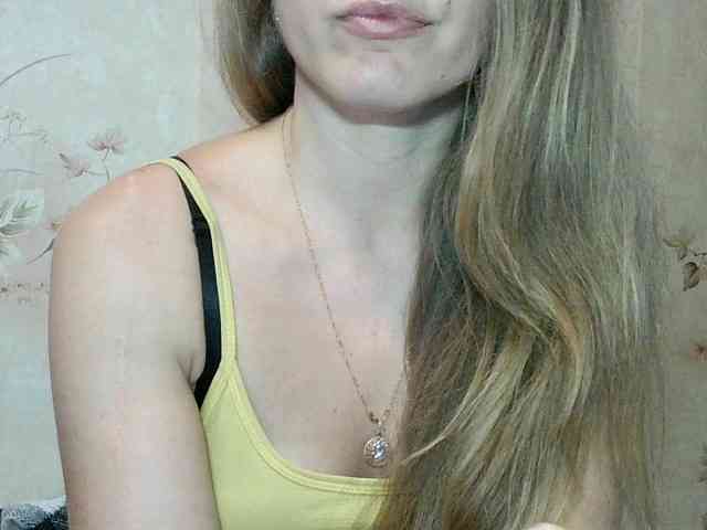 RoxyFox18x44 webcam