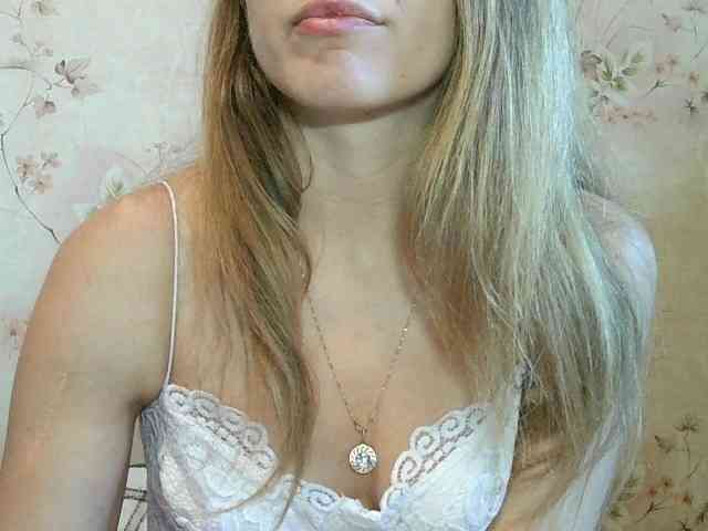 RoxyFox18x44 webcam