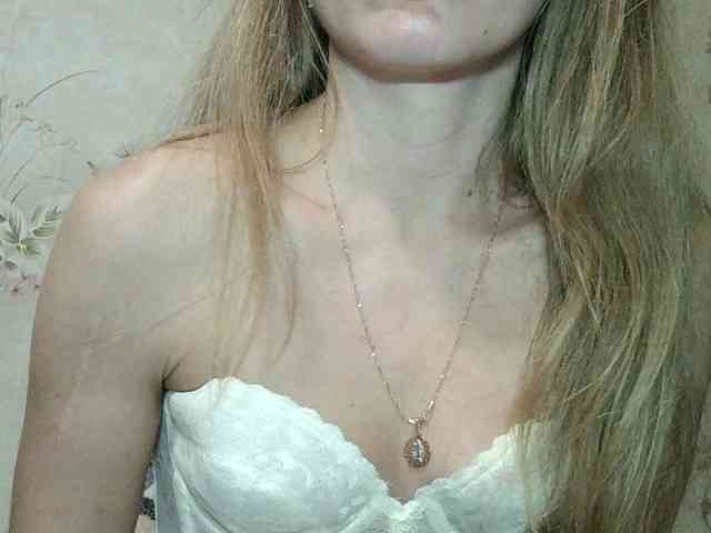 RoxyFox18x44 webcam