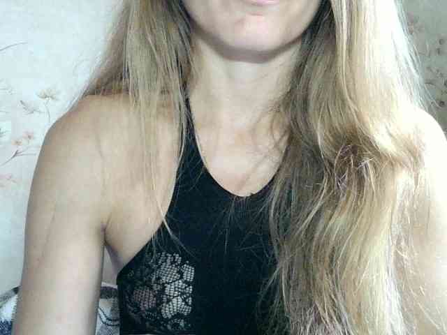RoxyFox18x44 webcam