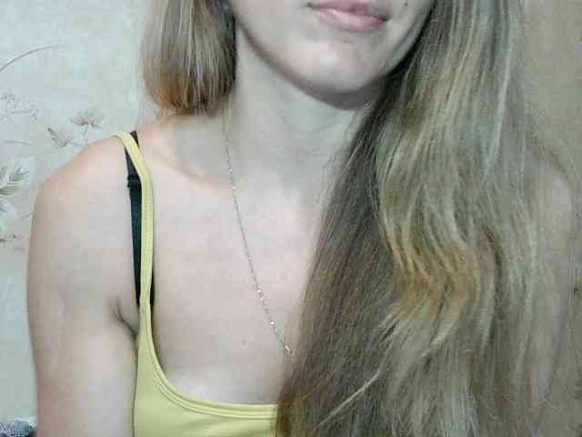 RoxyFox18x44 webcam
