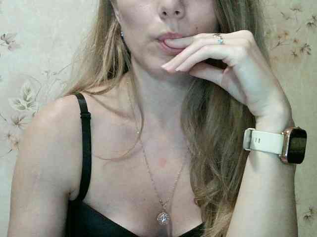 RoxyFox18x44 webcam