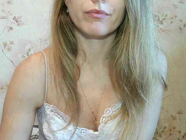 RoxyFox18x44 webcam