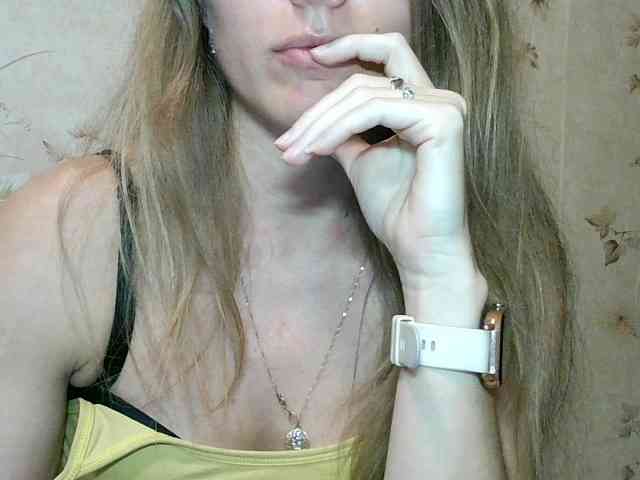 RoxyFox18x44 webcam