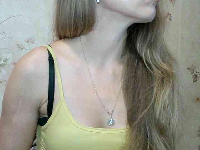 RoxyFox18x44 webcam
