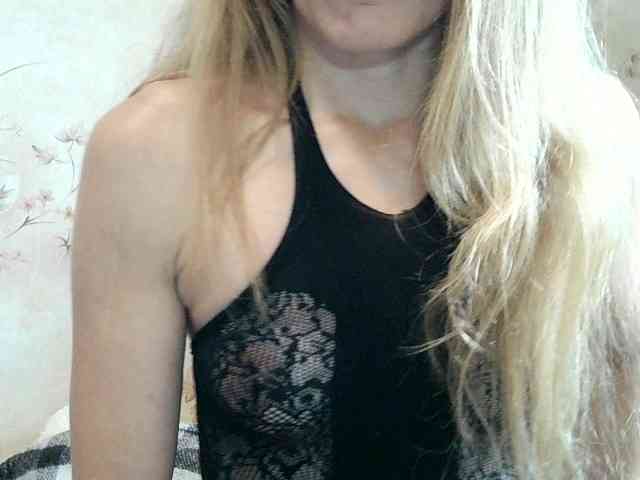 RoxyFox18x44 webcam
