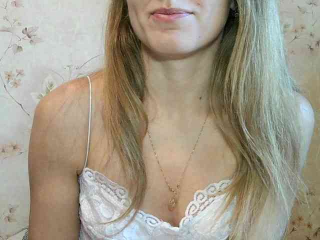 RoxyFox18x44 webcam
