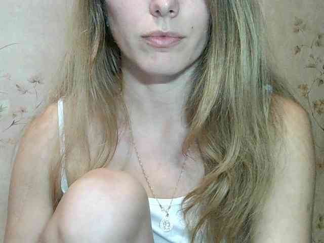 RoxyFox18x44 webcam