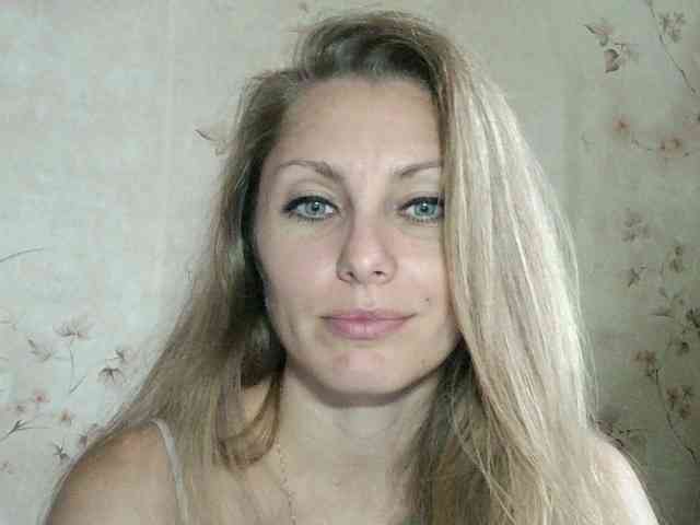 RoxyFox18x44 webcam