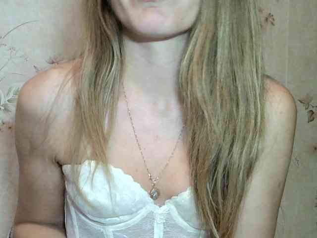 RoxyFox18x44 webcam