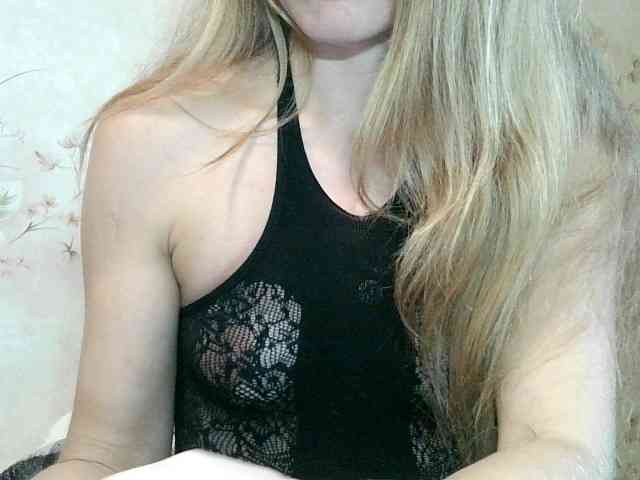 RoxyFox18x44 webcam