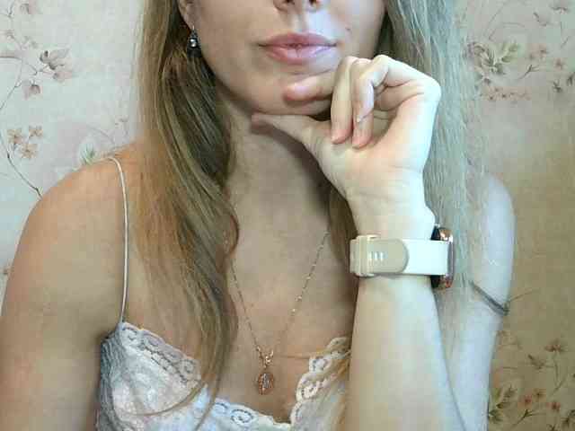 RoxyFox18x44 webcam