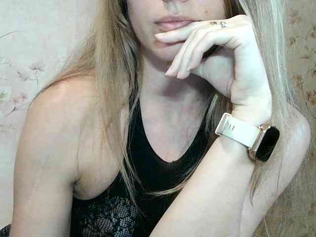 RoxyFox18x44 webcam