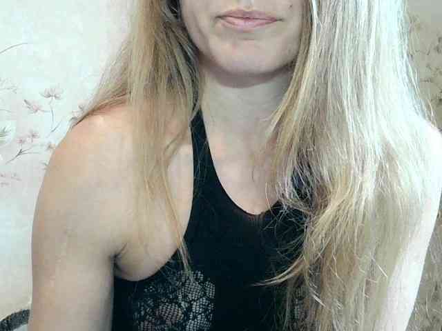 RoxyFox18x44 webcam