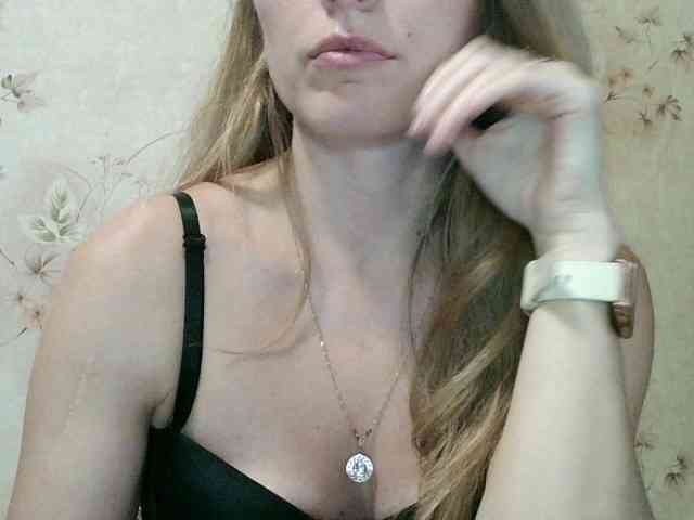 RoxyFox18x44 webcam