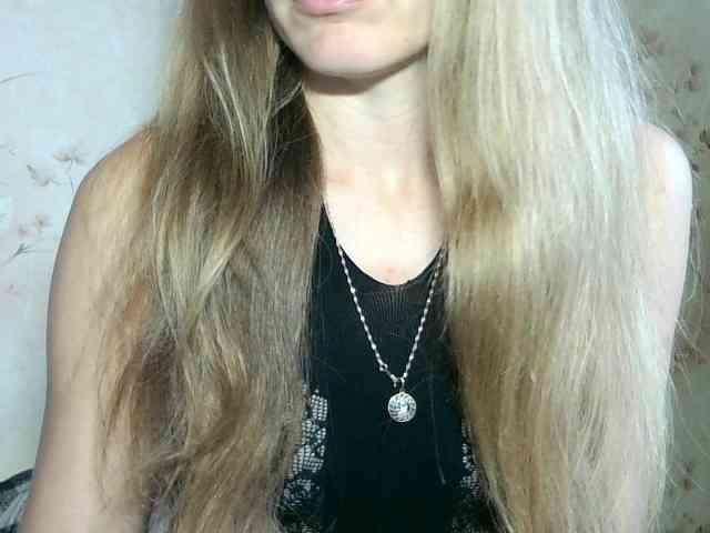 RoxyFox18x44 webcam