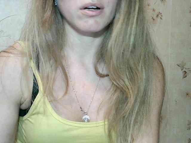 RoxyFox18x44 webcam