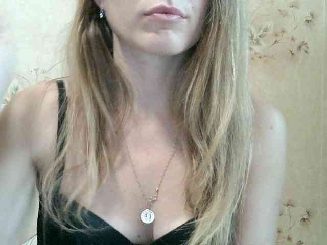 RoxyFox18x44 webcam