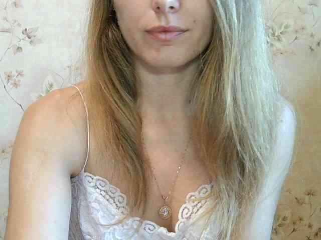 RoxyFox18x44 webcam