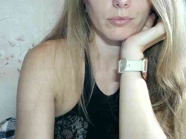 RoxyFox18x44 webcam
