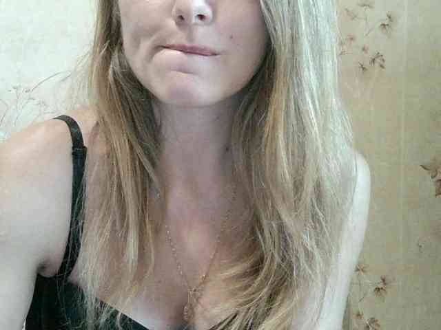 RoxyFox18x44 webcam