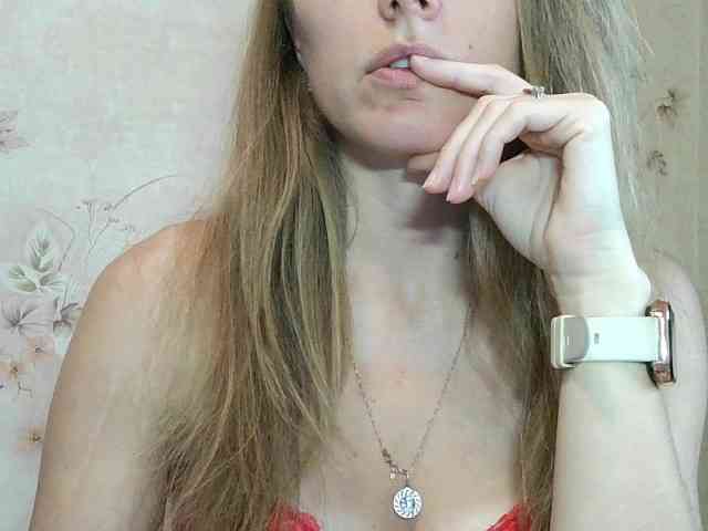 RoxyFox18x44 webcam