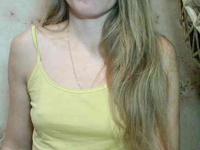 RoxyFox18x44 webcam