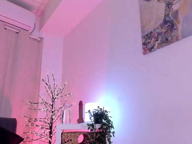 Divine-Madness's BongaCams show and profile