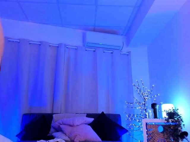 Divine-Madness's BongaCams show and profile