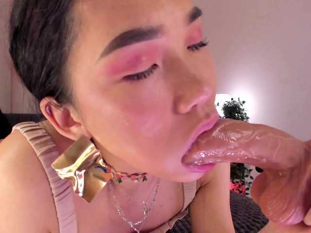 Divine-Madness's BongaCams show and profile