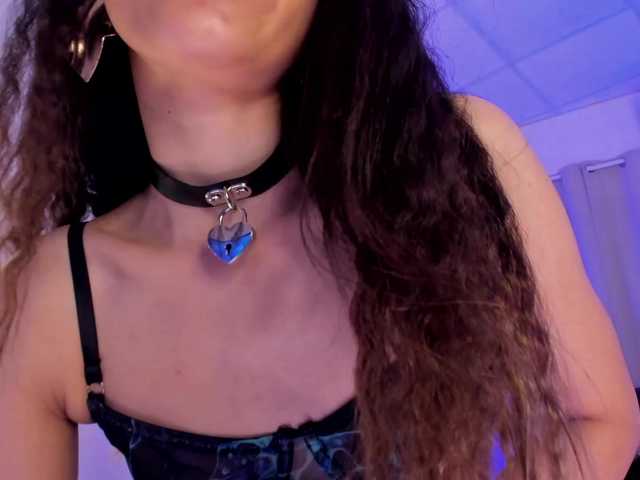 Divine-Madness's BongaCams show and profile