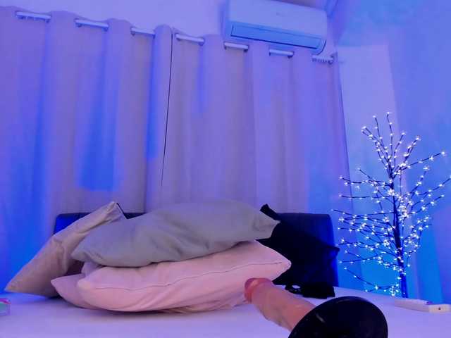 Divine-Madness's BongaCams show and profile