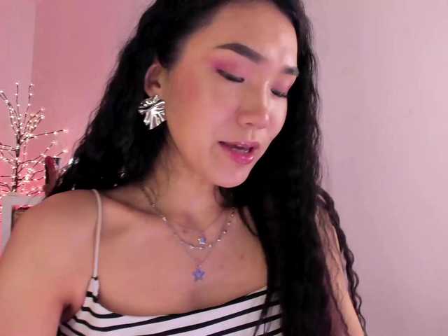 Divine-Madness's BongaCams show and profile