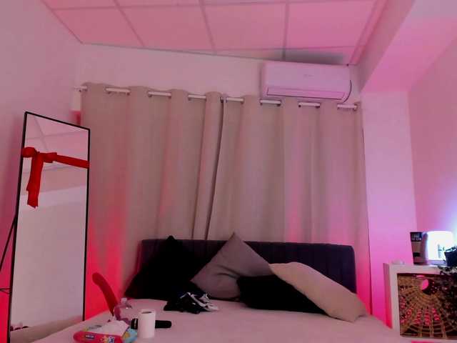 Divine-Madness's BongaCams show and profile