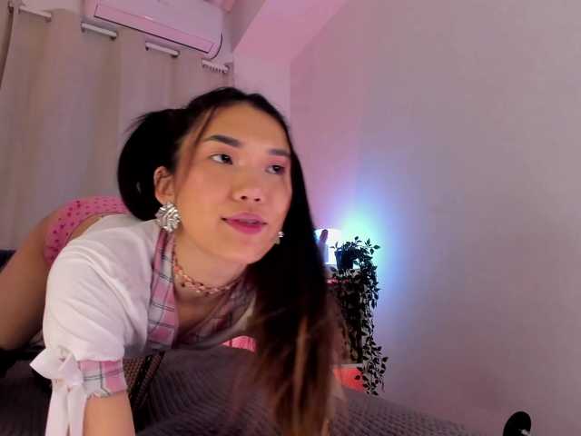 Divine-Madness's BongaCams show and profile