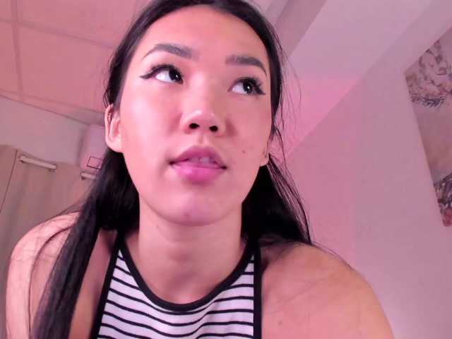 Divine-Madness's BongaCams show and profile