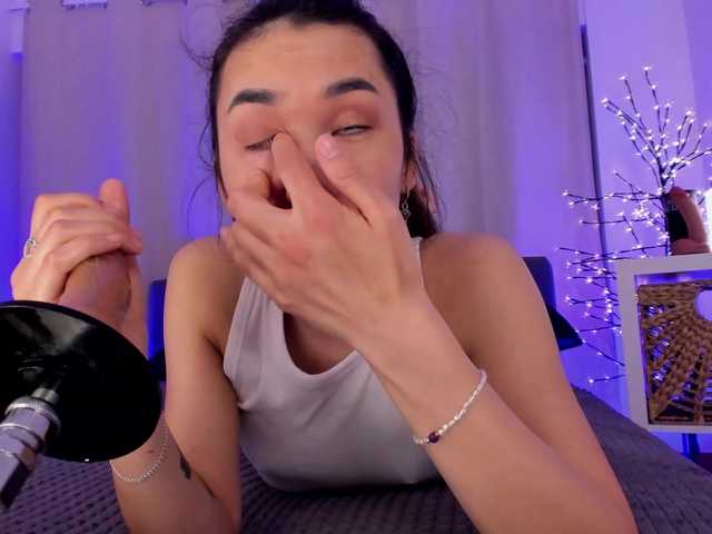 Divine-Madness's BongaCams show and profile