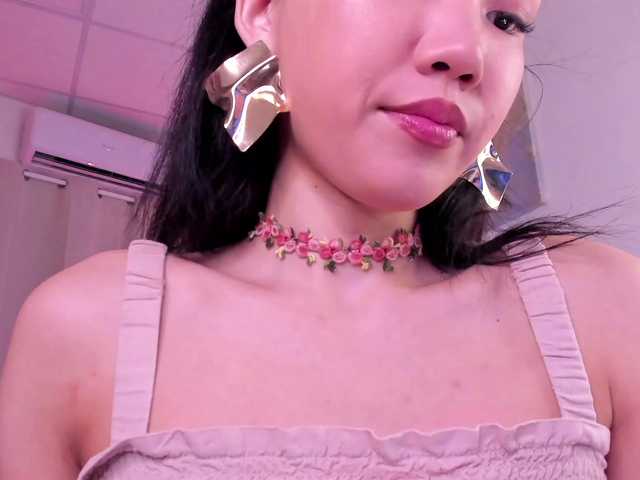 Divine-Madness's BongaCams show and profile