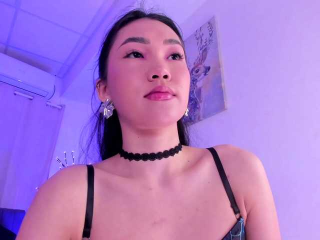 Divine-Madness's BongaCams show and profile