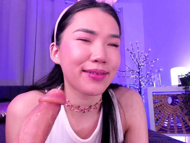 Divine-Madness's BongaCams show and profile