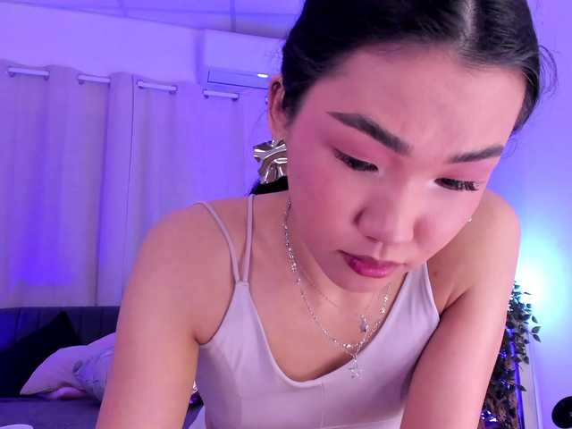 Divine-Madness's BongaCams show and profile