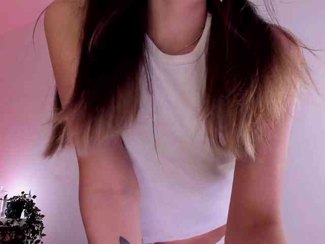 Divine-Madness webcam